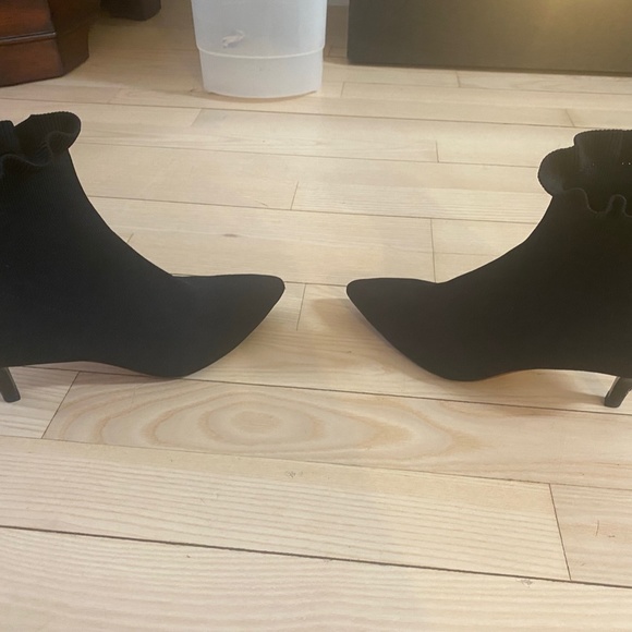 Loeffler Randall Kassidy Knit booties - Picture 6 of 7